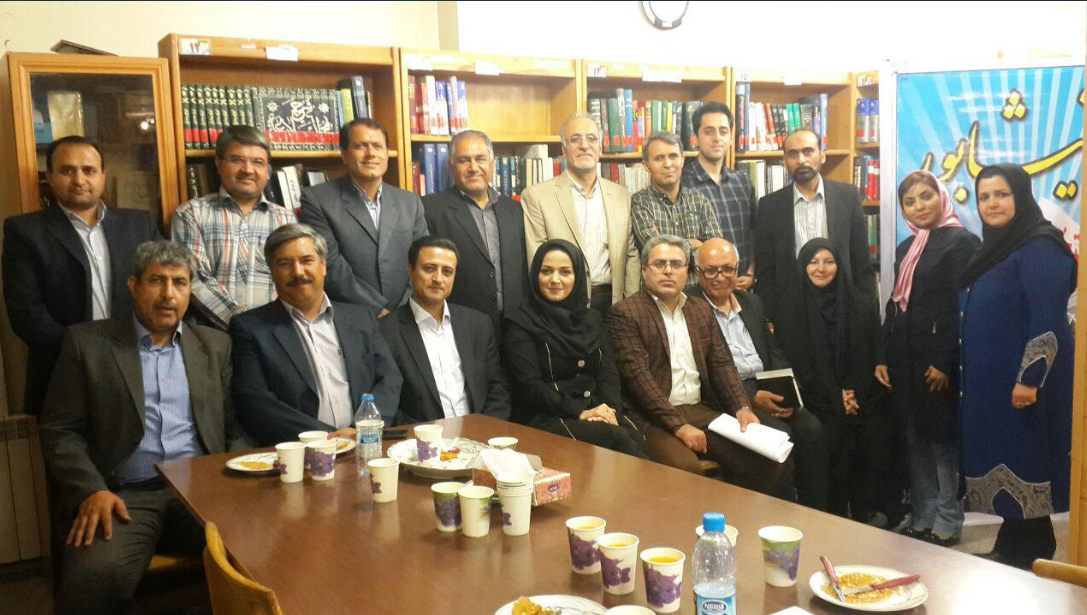 نشست انجمن کتاب سیمرغ با تیم معرفی پایتخت کتاب ایران